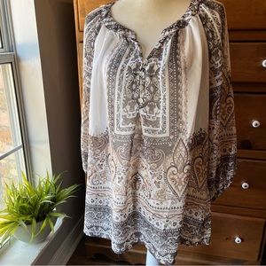 Valerie Stevens 2X Boho Top Semi Sheer Paisley Design White Gray Tan